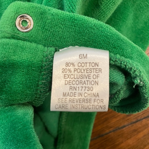 Santa’s Helper Christmas Holiday Onesie with Feet. Size 6M. - Picture 4 of 6